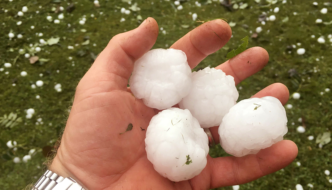 Hail Damage Insurance Claim In Florida - LINCOLN PUBLIC ADJUSTING